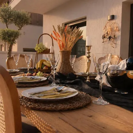 Terra Oliva Villa *